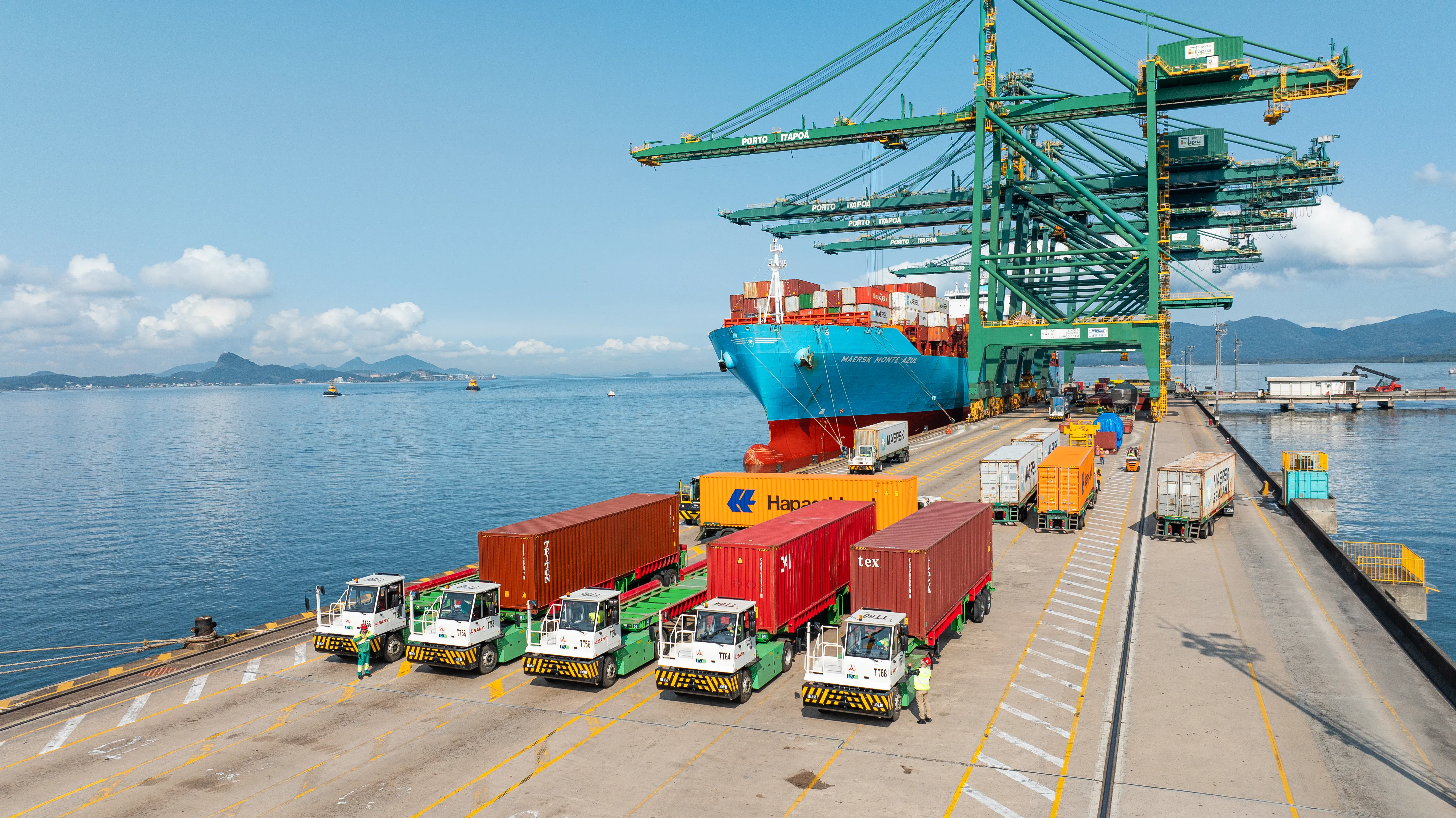 Vista aérea do Porto Itapoá